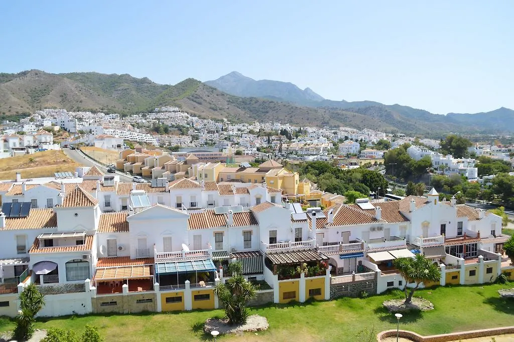 Casa Rocio En Nerja Apartment