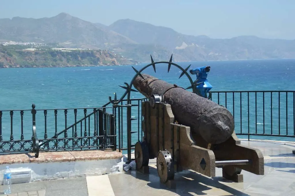 Casa Rocio En Nerja Apartment